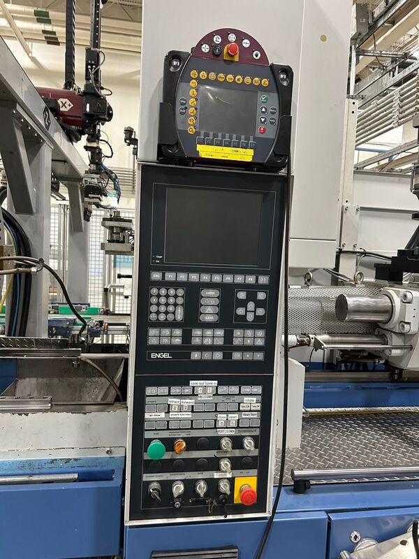 Engel #Victory-330/90-Power, injection molding machine, 2006 - Image 4