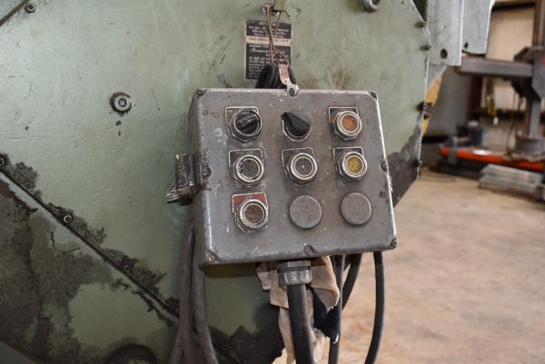 40000 lb. Aronson #HD400A, welding positioner, variable speed rotation, powered gear tilt, hand pendant - Image 7