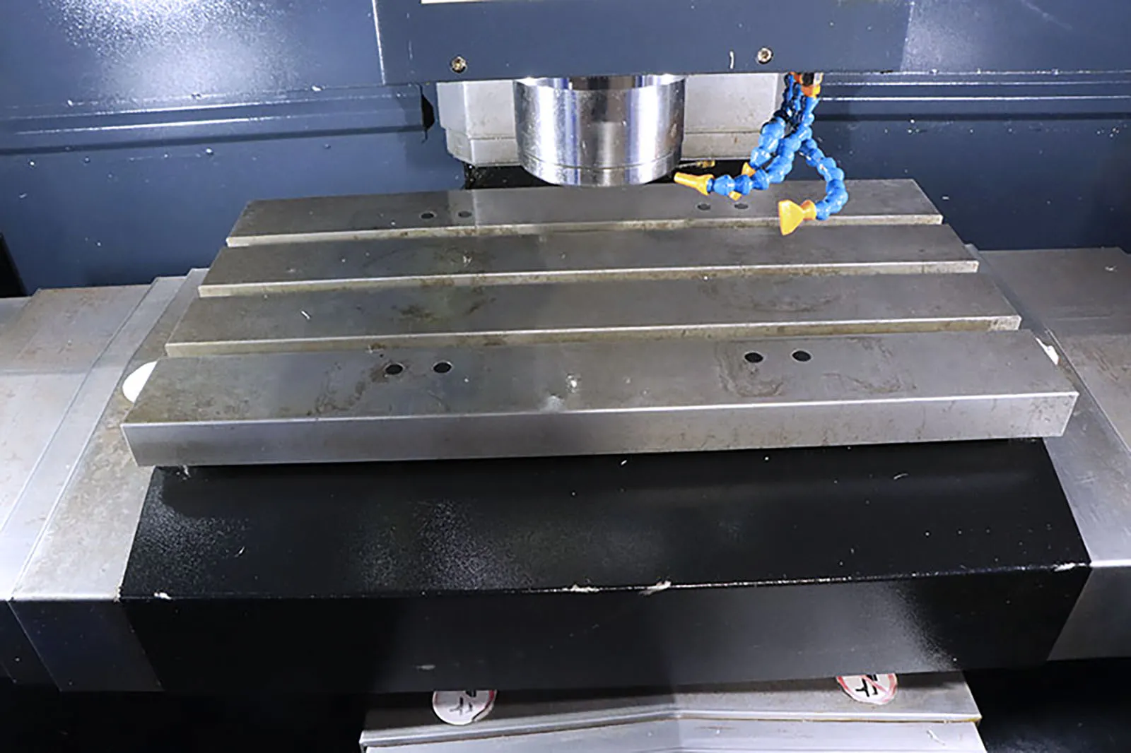 Milltronics #VM2515, CNC vertical machining center, 20 automatic tool changer, 25" X, 15" Y, 20" Z, 10000 - Image 3