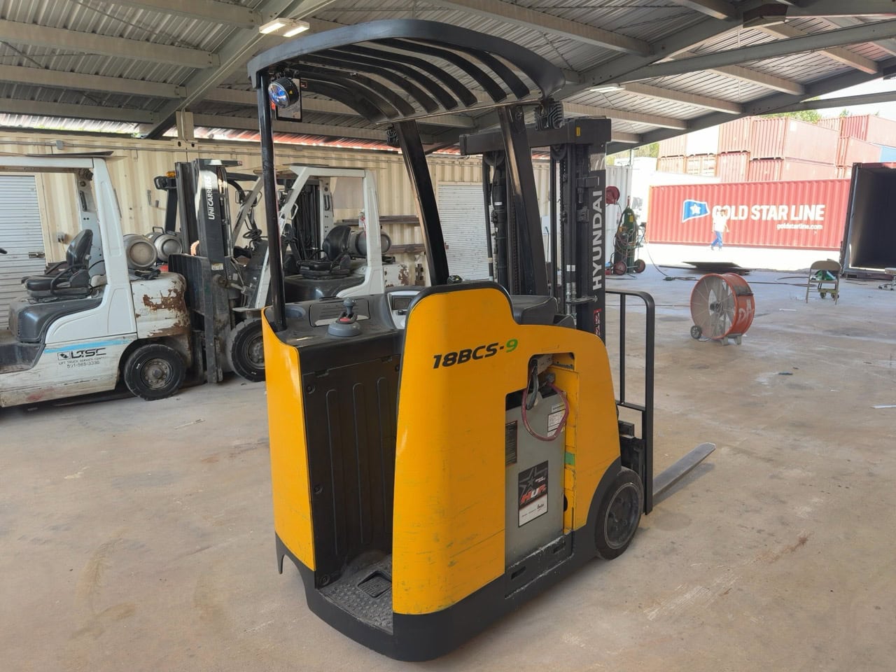 3500 lb. Hyundai #18BCS-9, Electric Forklift, solid tires, 9,231 Hrs, 2015 - Image 3
