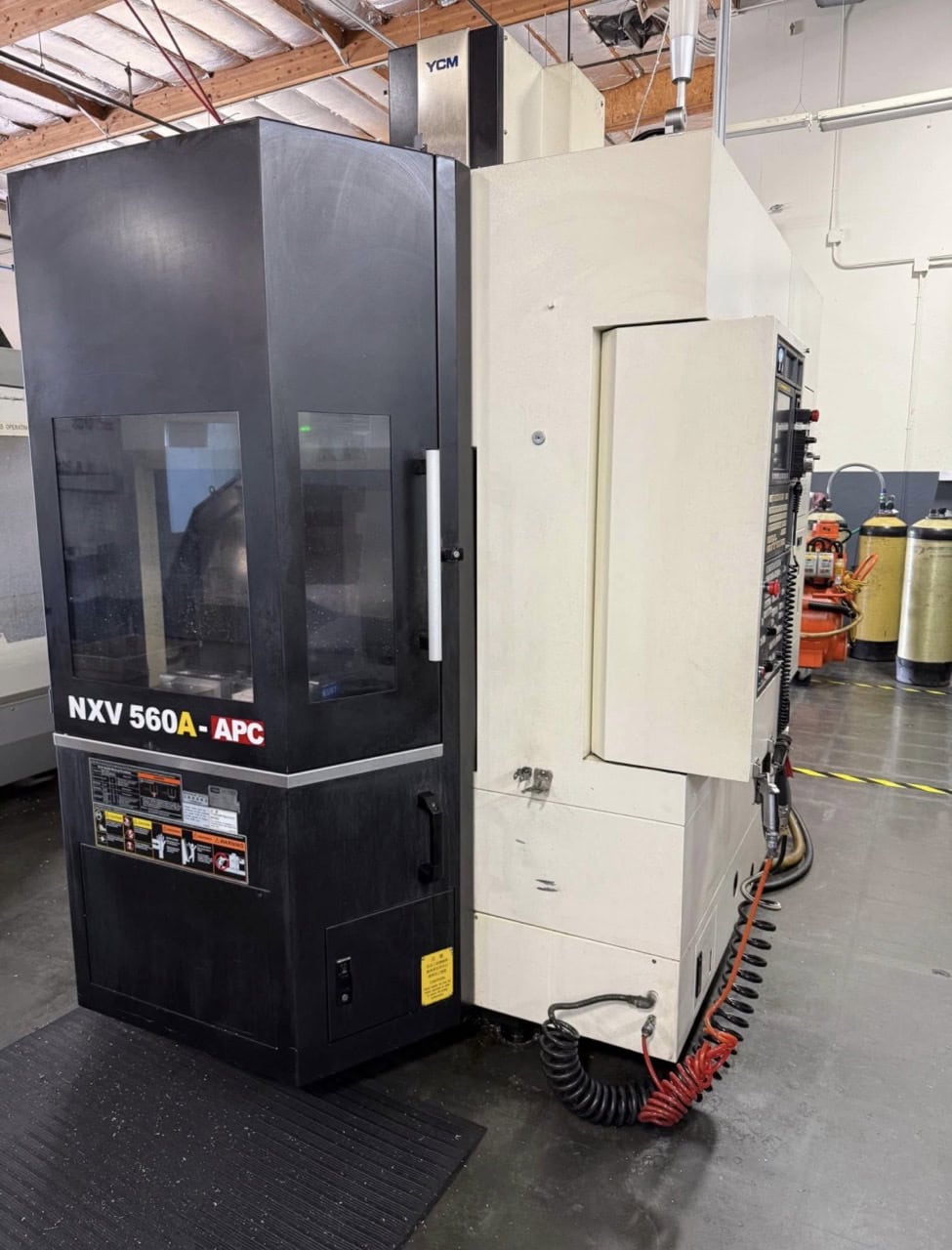YCM #NXV560A-APC, vertical machining center, 22" X, 16" Y, 17.7" Z, 25 HP, 24 automatic tool changer, 12000 - Image 2
