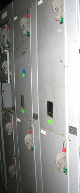 .7 HP Allen-Bradley #1305-BA02A, ac variable frequency drive in moto, 460 Volt, (7 available) - Image 2