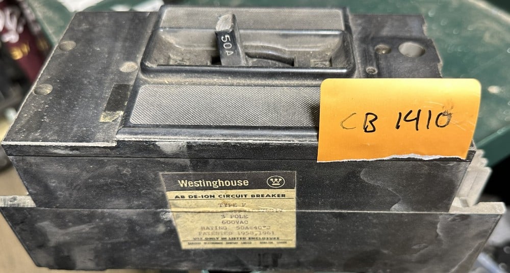 50 Amps, Canadian Westinghouse, Circuit Breaker, 3-Pole, 600 VAC Max., Non-Adjustable / Fixed Trip, Type " F" - Image 2