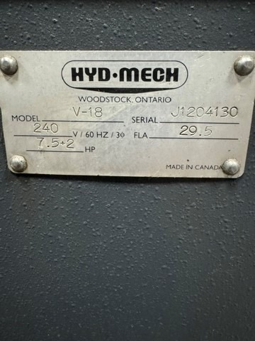 31" x 18" Hydmech #V18-45, Vert Band Saw, 7.5 HP, 1-1/4" blade, digital read out, 2004 - Image 8