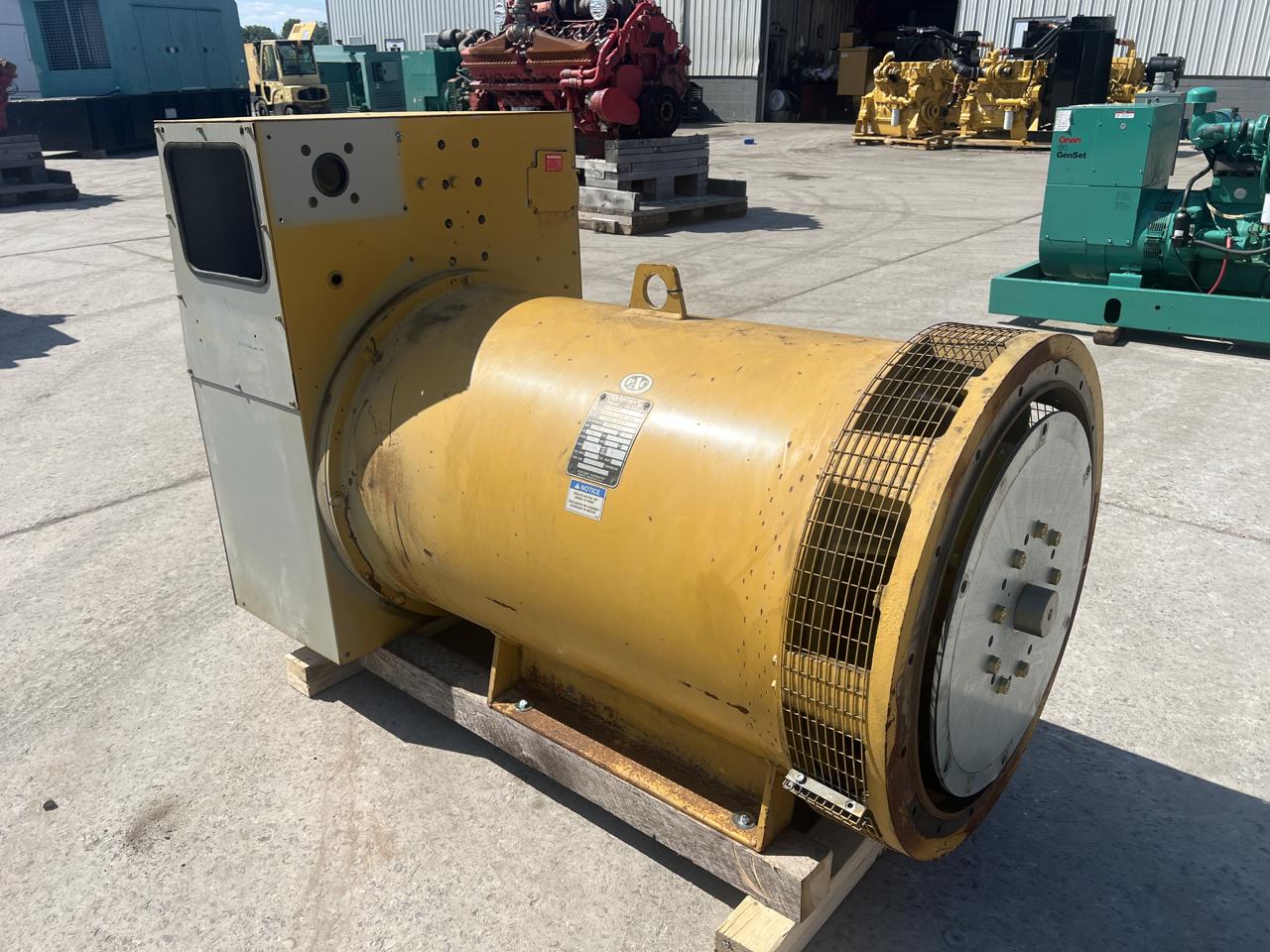 750 KW Marathon #Magna-Max, generator end, 120/208 Volts, 3 Phase, 4/12 wire, 18" flywheel, 750 hours, 2004 - Image 8
