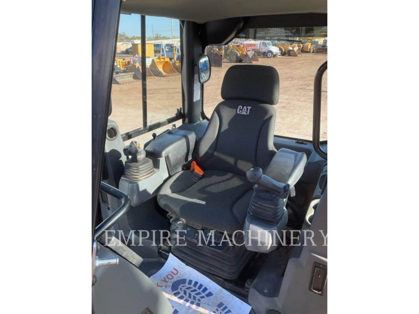 Caterpillar D1-12 TE, 914 hours, S/N: XKF04295, 2023 - Image 8