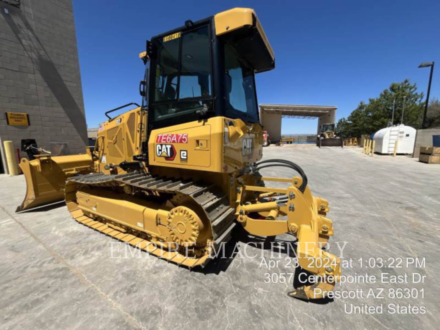 Cat D2-12 ARO, 672 hours, S/N: XKM04264, 2023 - Image 4