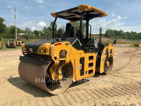 Caterpillar CB10, 901 hours, S/N: L9R00271, 2021 - Image 1