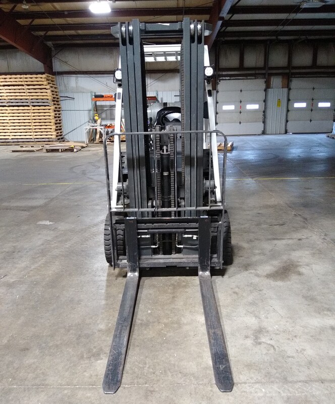 5000 lb. Unicarriers #MAPIF2A25LV, LP gas pneumatic tire forklift, side shift, 48" forks, 2022 (2 available) - Image 2