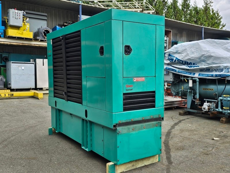 150 KW Cummins Onan #150DGFA, Diesel Generator, multi-voltage selector, 277 HP engine, 1800 RPM, skid - Image 4