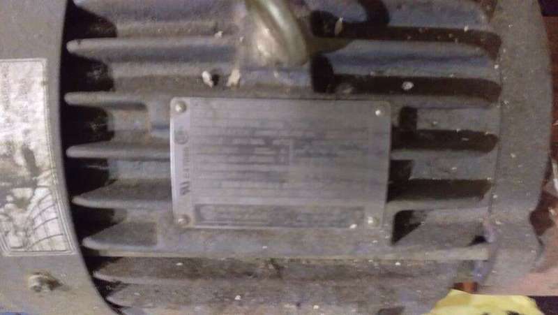100 GPM @ 60' TDH, Crown #B30-7X, self priming, D.I., 3 x 3 x 7, 3 HP, horizontal, #1271661 (2 available) - Image 1