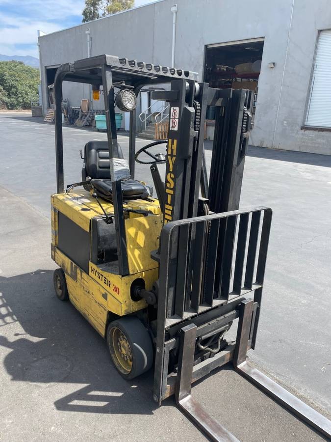 3000 lb. Hyster #E30XL, Electric Forklift, 42" Forks, Reconditioned - Image 2