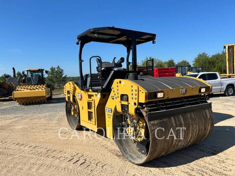 Caterpillar CB13, Asphalt Paver, 363 hours, S/N: 59200109, 2025 - Image 2