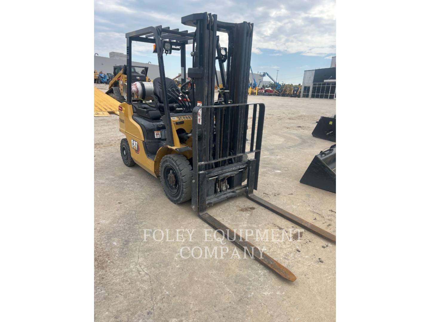 Caterpillar GP25N, 959 hours, S/N: AT35A20824, 2022 - Image 2
