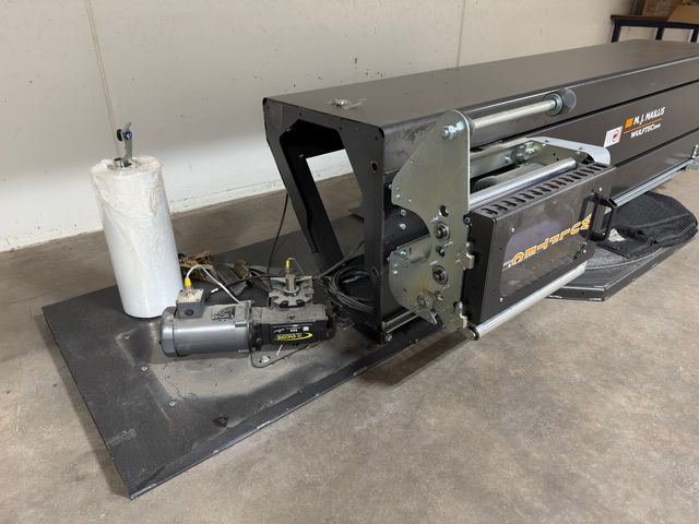 Wulftec #WSML-150-S, shrink wrapper with secondardy platform for rolling up with a pallet jack - Image 3
