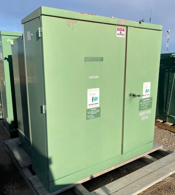 1000 KVA 24940GrdY/14400 Primary, 600Y/347 Secondary, ABB, Padmount Transformer, 3PH, 60 Hz., 2003, (2 - Image 1
