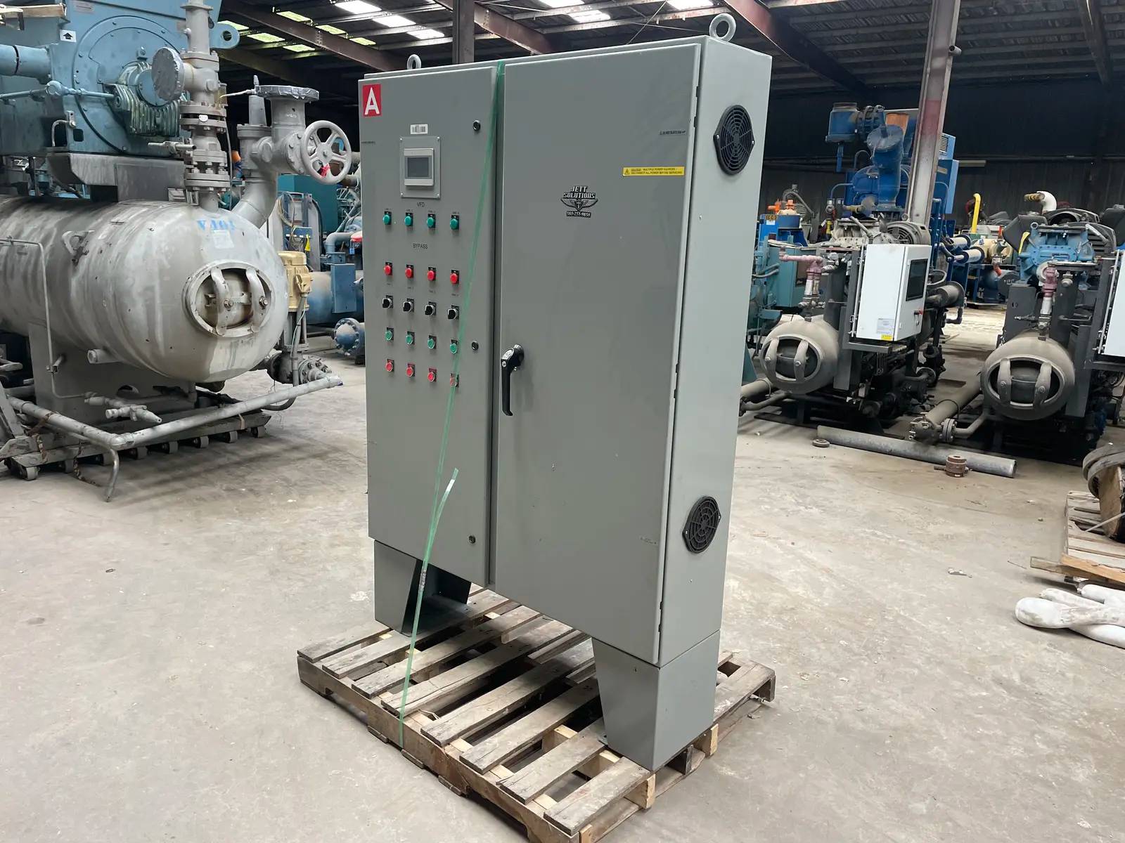 Jett Solutions, VFD Control Center, (4) Schneider Electric ATV212HD15N4 drives, (4) Square D motor starters - Image 4