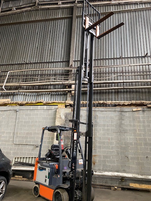 5000 lb. Toyota #8FBCU25, Elecrical Forklift, 500 hours, 2023 - Image 2