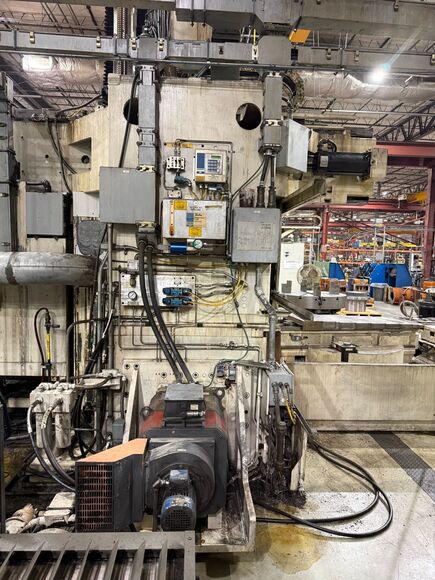 42" Giddings & Lewis #36-VTC, CNC Vertical Turning Center, 37" work height under rail, 50 HP, (2) 4-jaw - Image 10