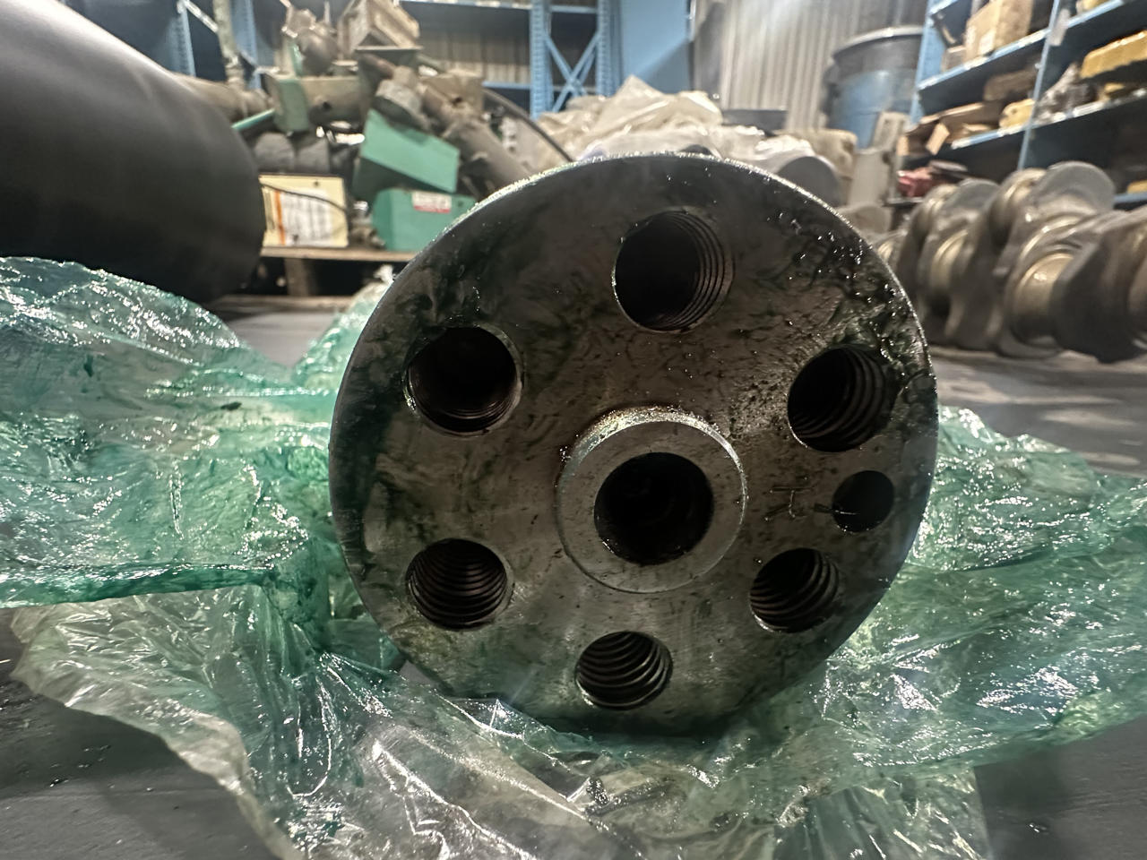 Caterpillar #420-9998, camshaft, fits C32 Tier 2 industrial or generator engine, 1500 HP, new - Image 3