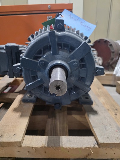 20 HP 3525 RPM Siemens #RGZZESD, squirrel cage motor, Frame 256T, 575 Volts, 20 amps, 3-phase, 60 Hz. - Image 2