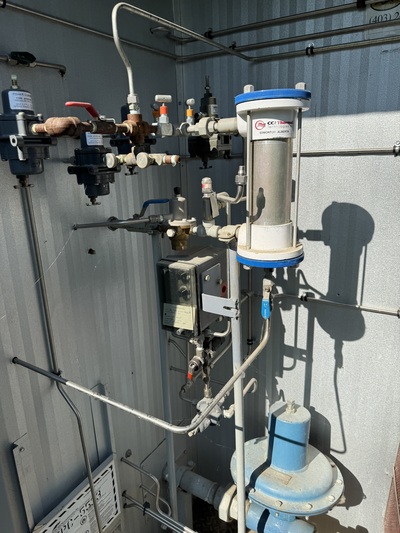 3' x 3' x 9' Control Valve Building, heated, 3' x 3' skid - Image 4