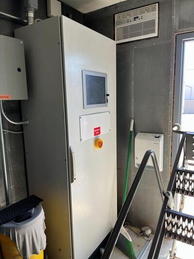 800 KW Solar #Saturn-10, gas turbine generator package, 480 Volts, 3-phase, 60 Hz., Magna One generator end - Image 3