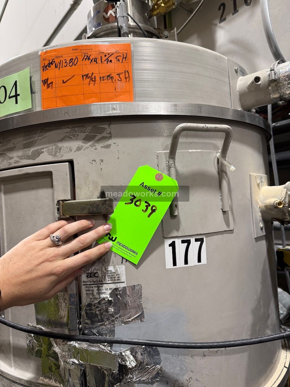 AEC #DH-12.0F, Drying Hopper, 12 cu.ft. capacity, vacuum receiver, autoloader control - Image 5