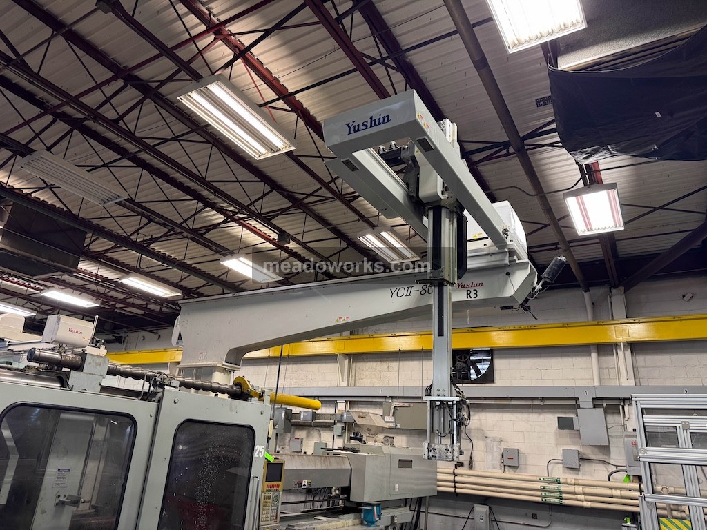 Yushin YCII-800S, 3-Axis Servo Cartesian Robot, 118.11" traverse stroke, 44.88" kick stroke, 70.87" vertical - Image 1