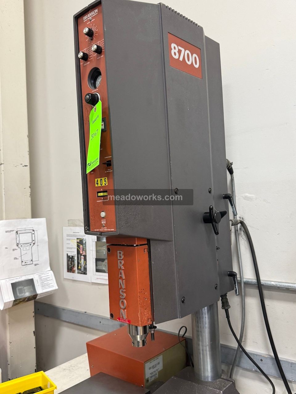 Branson #8700, Ultrasonic Welder, column-mounted actuator, drilled & tapped fixture plate, power control - Image 2