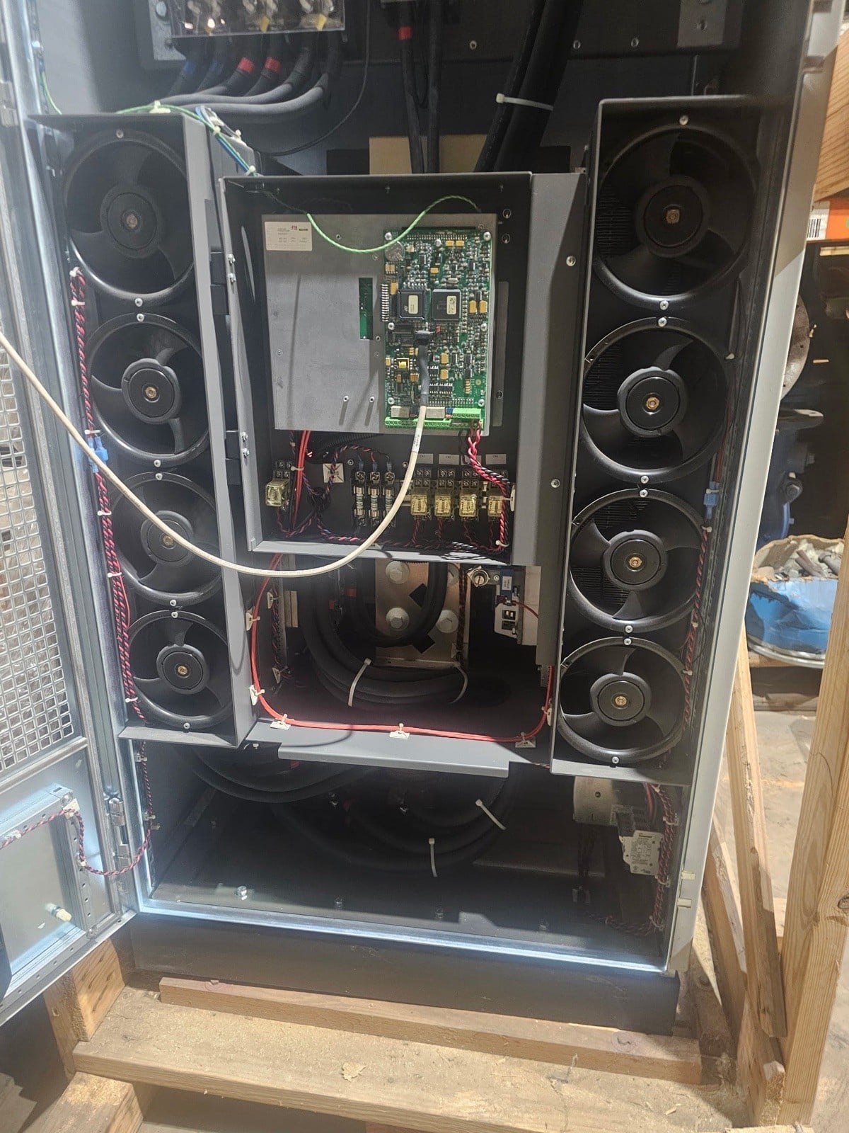 400 HP Baldor, Variable Frequency Drive, new - Image 6