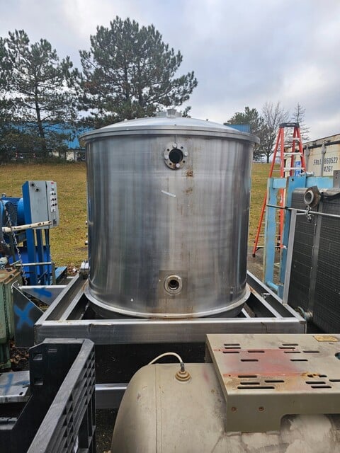 1000 Gallon Vacuum Chamber with intercooler, 316 Stainless Steel, 150 PSI. pressure chamber, 29" HgV - Image 1