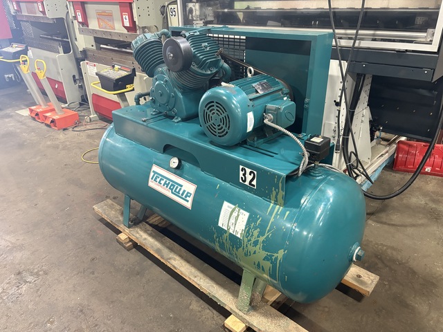 10 HP Techquip #MPC-32, Air Compressor, horizontal receiver tank, 1750 RPM, 200 psi @ 450°F MAWP, 575 Volt - Image 2