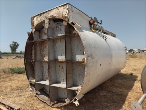 5,000 gallon Cherry Burrell #SVW, Stainless Steel Jacketed Tank, 7.5' inside diameter x 14' H, scraped - Image 4