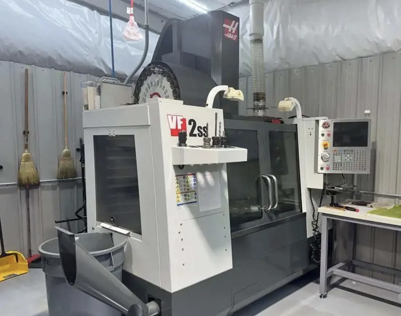 Haas #VF-2SS, CNC Vertical Machining Center, 30" X, 16" Y, 20" Z, 36" x 14" table, 30 HP, 12,000 RPM, 24 - Image 2