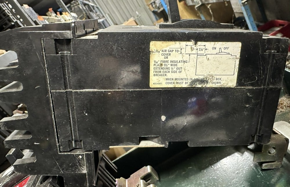 Square D Co., Fixed-Trip, Non-Adjustable MCCB Circuit Breaker, 2-Pole, 20A Max. Frame, 600 VAC / 250 VDC - Image 4