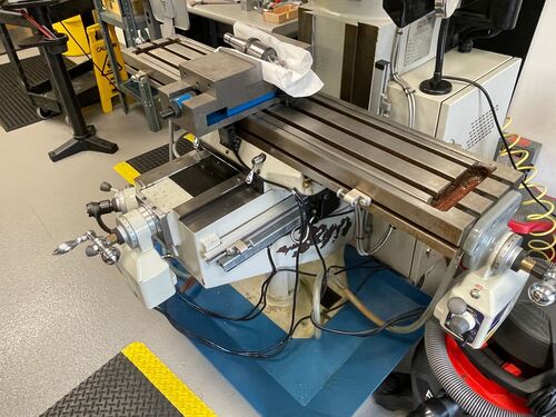Baileigh #VM-949-3, vertical mill, 9" x 49" table, 28.5" X, 12" Y, 18" Z, 16" knee, 3 HP, 4200 RPM, NST40 - Image 6
