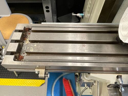 Baileigh #VM-949-3, vertical mill, 9" x 49" table, 28.5" X, 12" Y, 18" Z, 16" knee, 3 HP, 4200 RPM, NST40 - Image 8