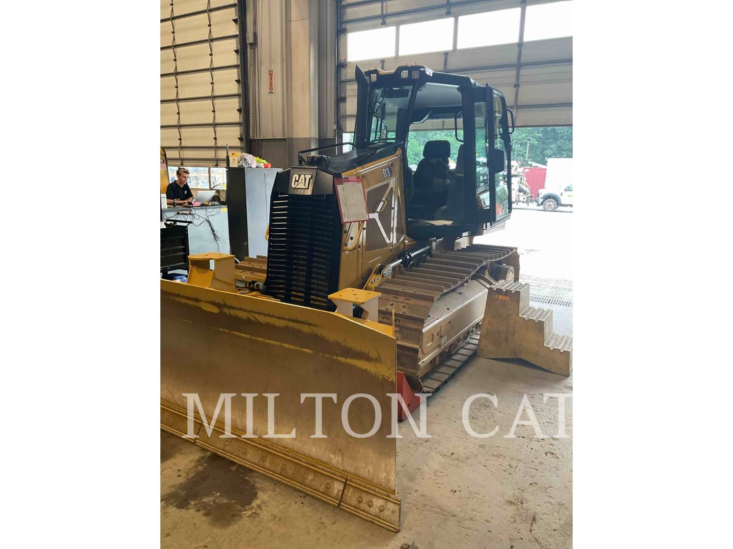 Caterpillar D312, 101 hours, S/N: XKW05382, 2025 - Image 1