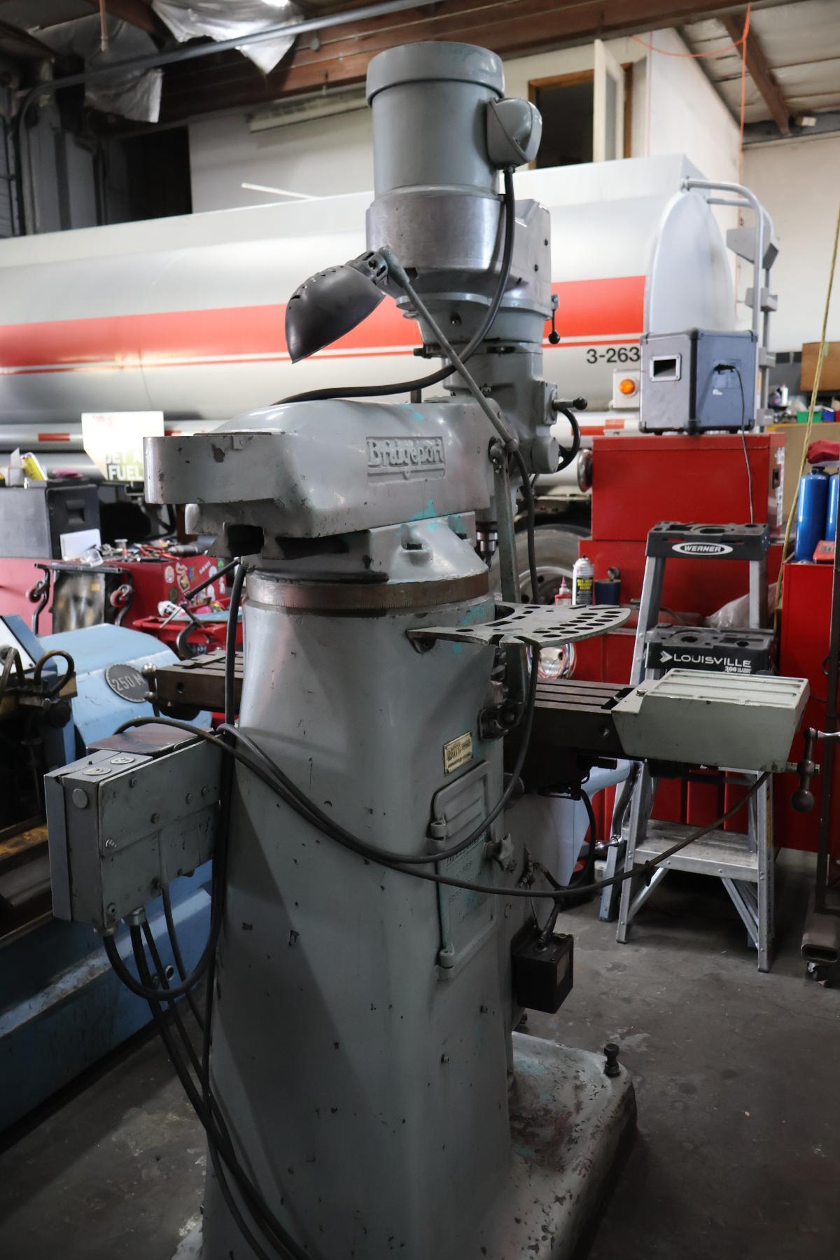 Bridgeport, vertical mill, 40" x9" tbl., 1 -1/2 HP, 32" X, 12" Y, 15" Z, 60-4200 RPM, R-8, 2J head, X-axis - Image 4