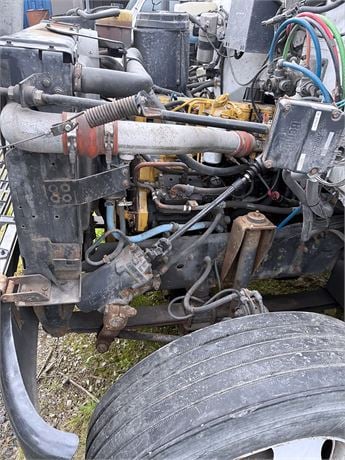 Chevrolet #C7500, flatbed truck, CAT diesel, Allison automatic, 33,000 lb. GVWR, air brakes, dual rear - Image 8