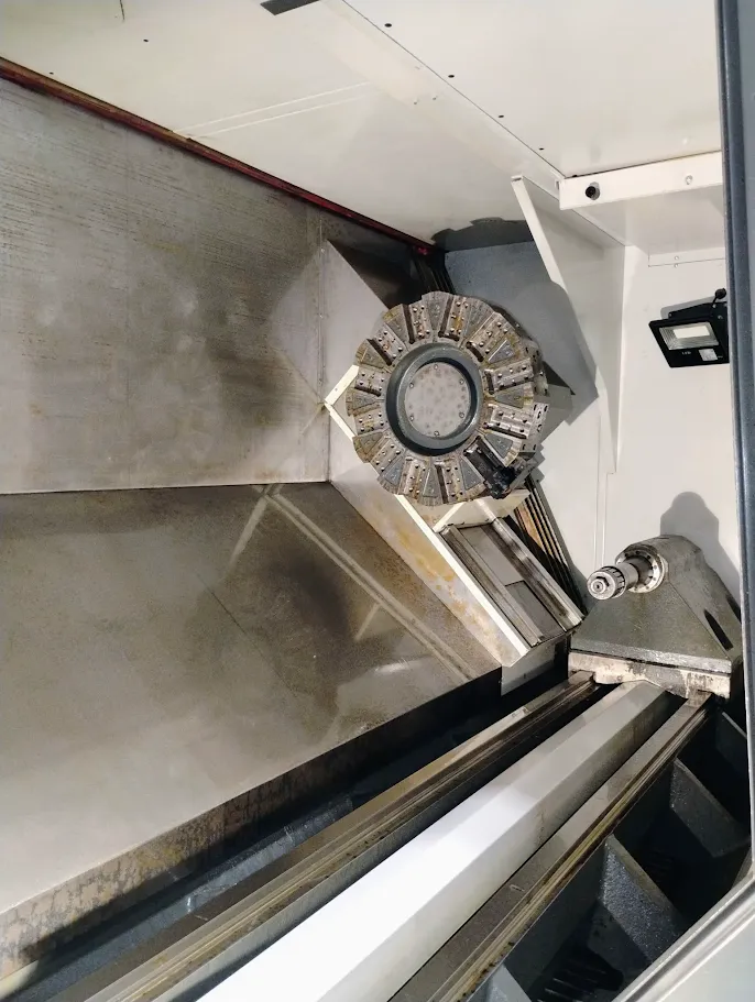 Haas #ST-40L, CNC Lathe, 20" X, 80" Y, 35.5" swing, 15" chuck, 4" bar, 80" centers, 30" turning diameter - Image 5