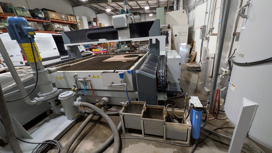 Flow #Mach-500-2020-XD, Waterjet, 6.5' x 6.5' table, 50 HP pump, 87,000 psi, XD 5-Axis cutting head, 460 - Image 7