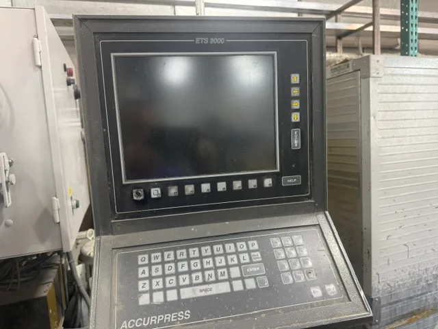 175 Ton, Accurpress #717512, Hydraulic Press Brake, 12' overall bed length, 124" between housing, 8" stroke - Image 2