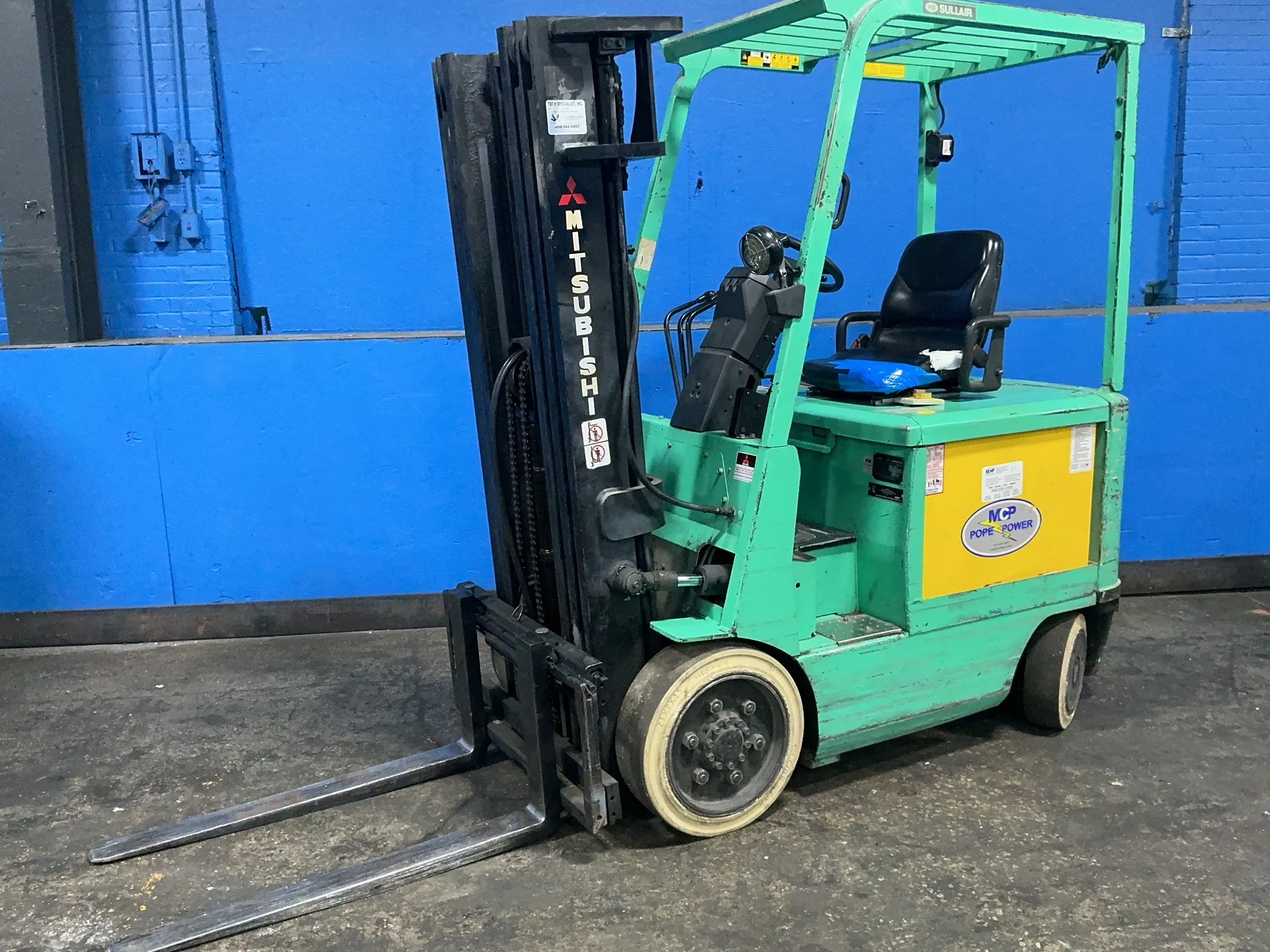 4,000 lb. Mitsubishi Electric #2FBC20, electric forklift, 4" x 42" forks, 190" lift height, 87" mast height - Image 1