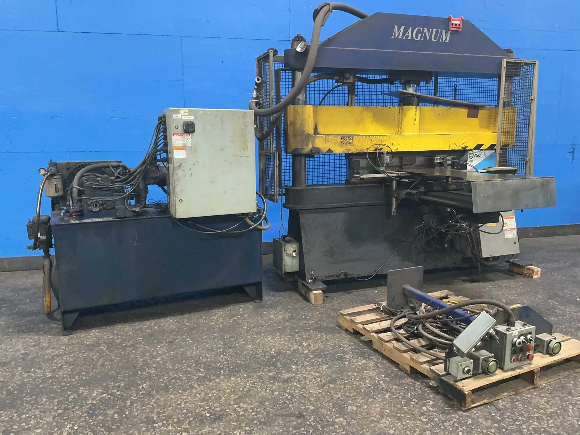 48.1 Ton, Magnum Press Automation #HTP50-30, hydraulic press, 7" ram bore, Autobend 6 Hurco control - Image 2