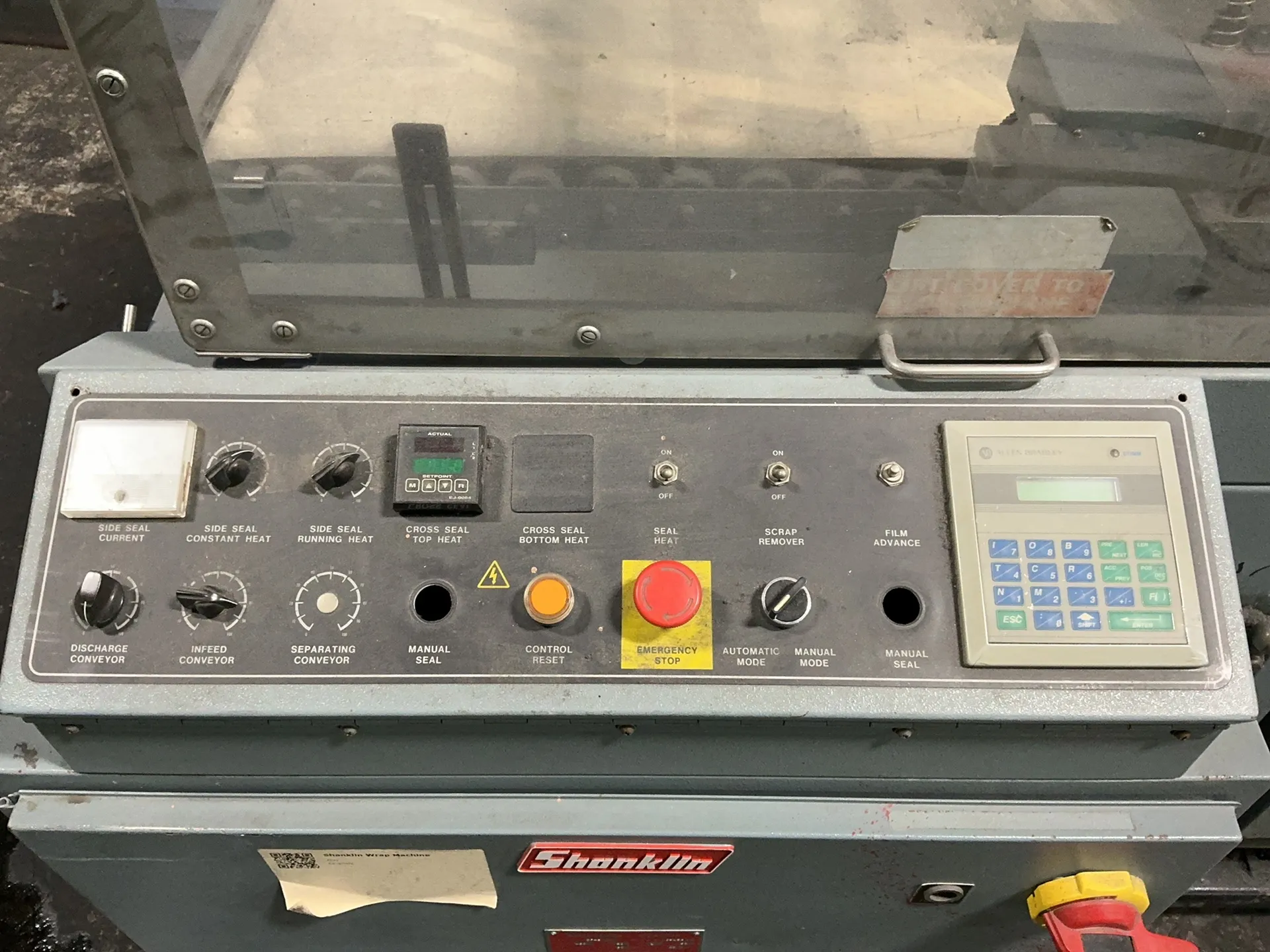 Shanklin #CF-3, side seal shrink wrapper, 22.5" and 29" conveyor belts, 60 PSI., 20 A - Image 3