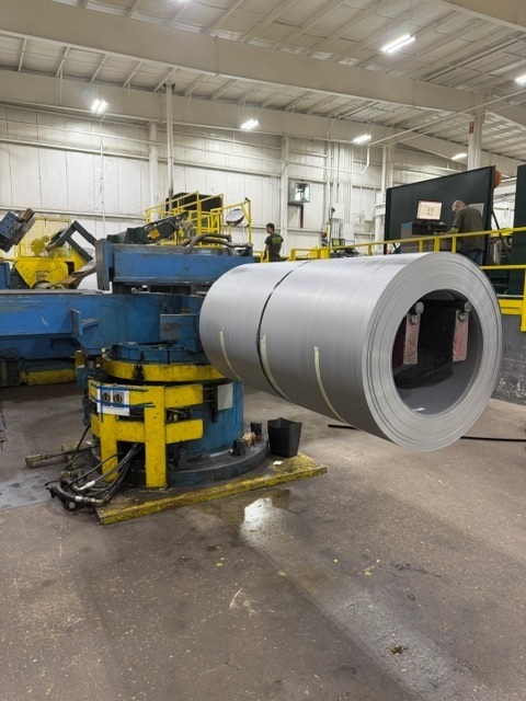 60,000 lb. Stamco, 4-arm exit turnstile, 82" arm, 49" passline, powered push-off, powered rotation, 10" x 4" - Image 3