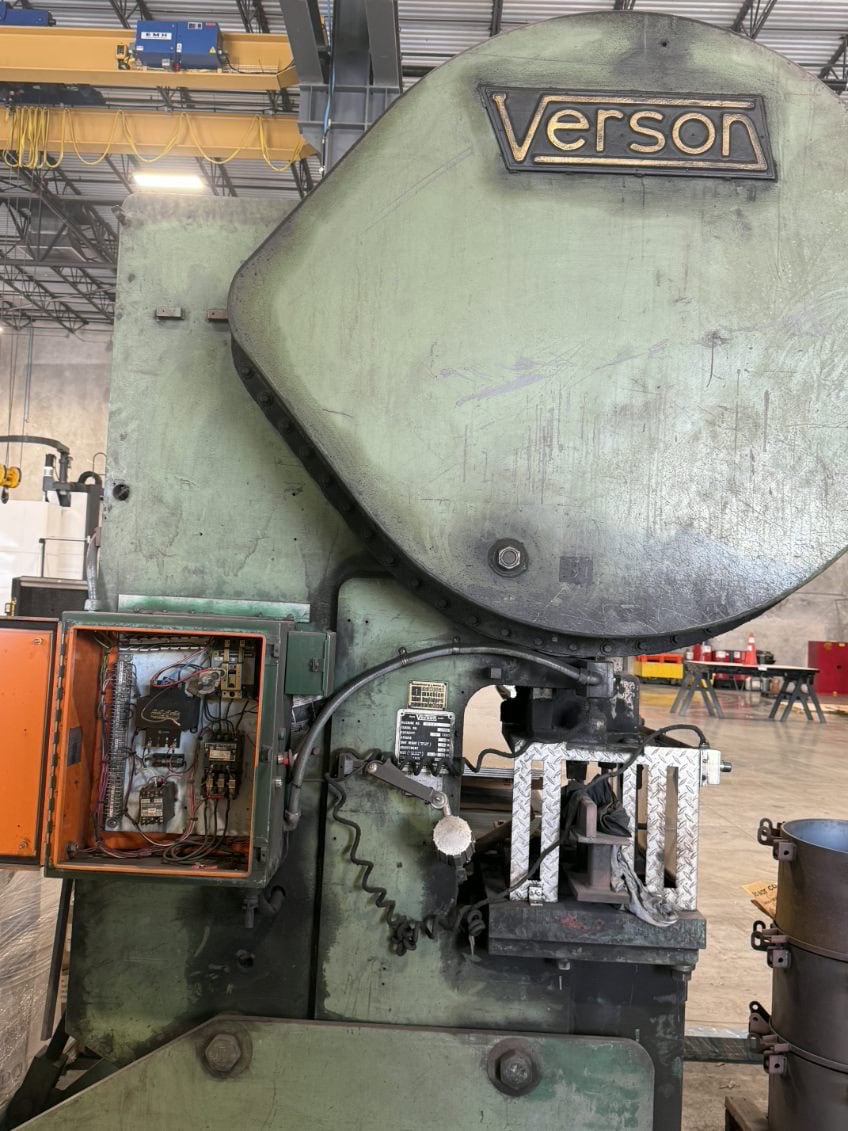 90 Ton, Verson #V7, OBI press, 6" stroke, 17" shut height, 3" slide adj., 34.5" x 26" bolster, 10 HP, 1740 - Image 1