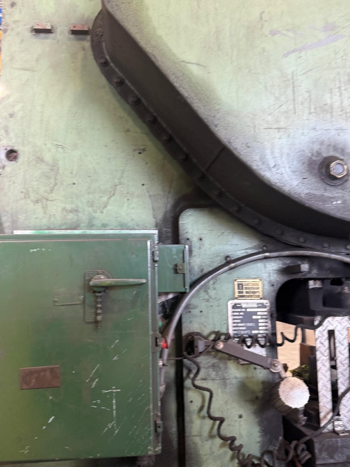 90 Ton, Verson #V7, OBI press, 6" stroke, 17" shut height, 3" slide adj., 34.5" x 26" bolster, 10 HP, 1740 - Image 8